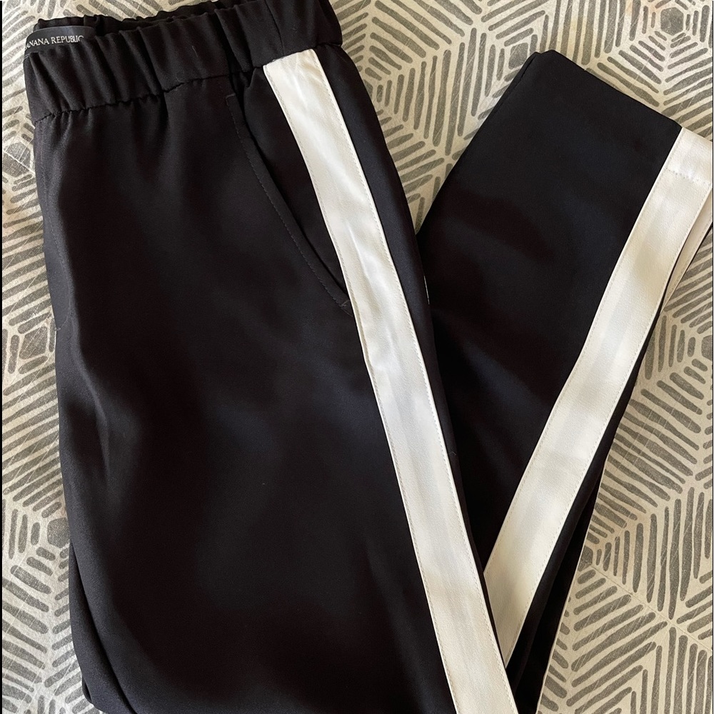 Banana republic elastic waist dress pants, cropped